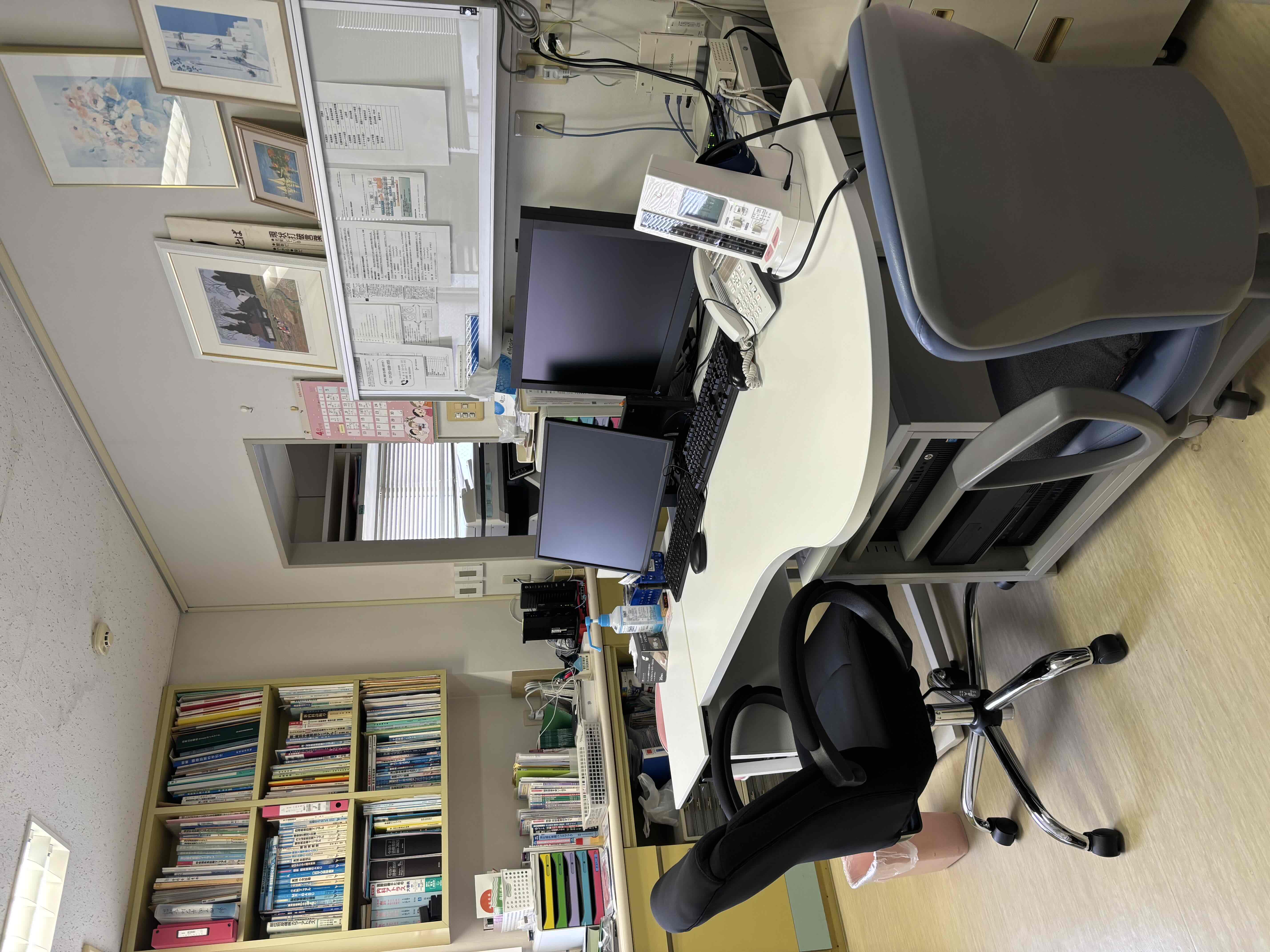 池田内科クリニック診察室サムネイル